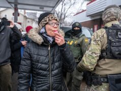 I funzionari federali dell’immigrazione si arrabbiano in privato per le richieste del DHS dopo la sparatoria mortale in Minnesota