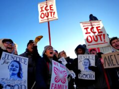 I socialisti del Minnesota dicono ai lavoratori di fingere il congedo per malattia per le proteste anti-ICE