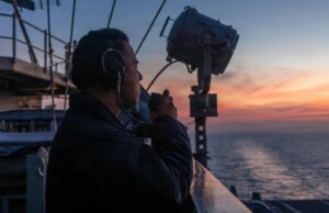 Il gruppo d’attacco delle portaerei statunitensi entra nella regione del Medio Oriente dopo l’avvertimento dell’Iran