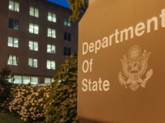 L’amministrazione Trump ha revocato più di 100.000 visti nel primo anno fa