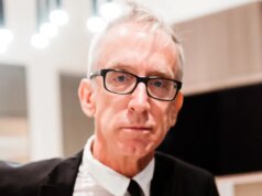 Andy Dick esce dal centro di riabilitazione e ora vive in una struttura sobria