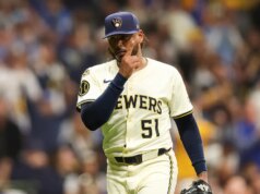 I Mets sbarcano l’asso dei Brewers Freddy Peralta in un altro affare di successo durante un’intensa offseason: rapporti