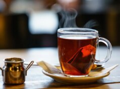 Stai preparando il tè nel modo sbagliato: una guida esperta al tempo e alla temperatura di infusione