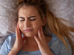 Digrignare i denti può avvenire quando dormi. Ecco come evitare che ti rovini il sorriso