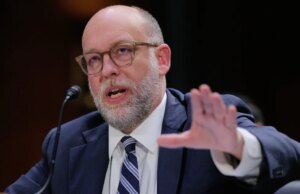 L’OMB cerca l’elenco dei finanziamenti federali per 14 stati blu e DC, mostrano i documenti