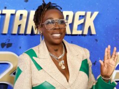 L’attrice di ‘Star Trek’ cube che il contraccolpo spinge la ‘veglia’ dello present a grande velocità