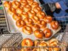 Offerte per il Nationwide Bagel Day 2026: ottieni bagel gratuiti da Panera, Bruegger’s Bagels e altro ancora