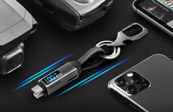 Un cavo portatile da $ 22 che carica quasi tutto ciò che possiedi