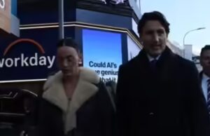 Justin Trudeau appare a Davos con Katy Perry; parla su Trump, Canada, Groenlandia