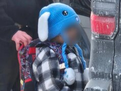 DAN GAINOR: Un bambino, una foto di ICE – e un tracollo mediatico costruito sulla distorsione