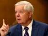 Lindsey Graham chiede agli Stati Uniti di usare “tutti i mezzi necessari” per fermare le persone dietro l’uccisione degli iraniani