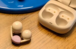 Sony ha appena scosso la rivalità con Bose con questi auricolari e non ero preparato