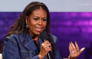 Michelle Obama si lamenta dei media che mettono in dubbio la sua moda pochi minuti dopo aver pubblicizzato il suo outfit