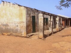 Uomini armati rapiscono dozzine di fedeli di numerous chiese nigeriane utilizzando armi sofisticate