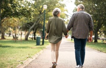 6 regole sulla longevità seguite dagli esperti per un invecchiamento più sano nel 2026