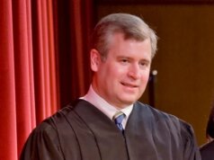 Uomo ecuadoriano rilasciato dopo l’ordinanza del giudice federale ICE