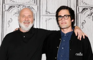 Nick Reiner “quasi childish in prigione” dopo i presunti omicidi dei genitori, rivela il documentario di Fox Nation