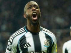 Il Newcastle rafforza le speranze degli ottavi di finale puntando alla vittoria del PSV