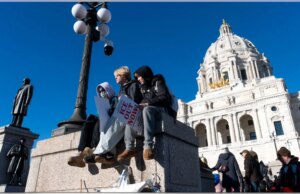 Gli esperti avvertono che la chiusura delle scuole del Minnesota dopo la sparatoria dell’ICE danneggerà i bambini per “punti politici”