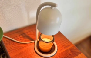 Sono rimasto affascinato da questo scaldacandele intelligente e dai suoi profumi sicuri e accoglienti