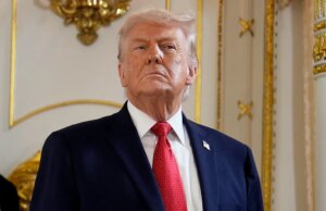 Graham afferma che il disegno di legge sulle sanzioni russe “non tornerà mai più sullo scaffale” dopo che Trump ha appoggiato la spinta