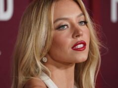 Sydney Sweeney non aveva il permesso di arrampicarsi sull’insegna di Hollywood e appendere reggiseni