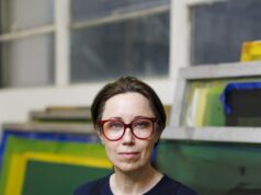 Questo artista ha perso due case a causa degli incendi di Los Angeles in cinque anni, poi ha raccolto 1,74 milioni di dollari per aiutare gli altri a riprendersi