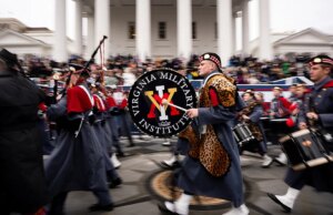 Radicali dei campus universitari: i democratici prendono di mira la scuola militare, gli insegnanti di Chicago provocano il caos, lo scandalo virale dell’infermiera universitaria