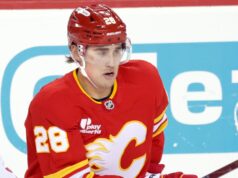 Busta postale in fiamme: il ronzio delle scadenze commerciali vortica intorno ai principali attori