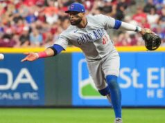 Fonte AP: Diamondbacks, Carlos Santana accetta un accordo di un anno da 2 milioni di dollari