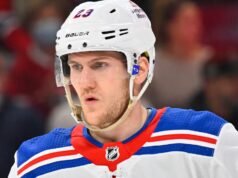 Adam Fox fugge dal suo figlio venire a New York