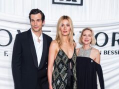 Naomi Watts stupisce insieme a Sarah Pidgeon e Paul Kelly alla première di Love Story: John F. Kennedy Jr. e Carolyn Bessette a New York