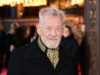 Sir Ian McKellen, 86 anni, cube “Ho dovuto accettare di non essere immortale… la morte è sempre presente” due anni dopo la sua caduta sul palco dell’orrore