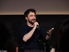 Daniel Radcliffe reagisce allo sketch di Heated Rivalry a tema Harry Potter del Saturday Night time Stay