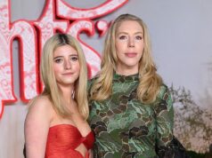 Katherine Ryan rompe il silenzio durato anni nei confronti del padre di sua figlia, 16 anni, affermando che lui “non paga mai nulla, non stabilisce quasi contatti e non fa alcun sacrificio per lei”