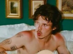 Cruz Beckham compie 21 anni! David Beckham definisce il figlio “ferocemente fedele alla famiglia e agli amici” con un riferimento sottilmente velato al continuo allontanamento di Brooklyn mentre conduce i tributi