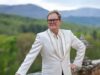 Alan Carr si lancia nel suo castello da 3,25 milioni di sterline negli Scottish Borders dopo aver vinto Movie star Traitors – e i fan potranno dare una sbirciatina all’interno nella nuova serie Disney+