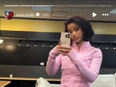 Cardi B, appena single, pubblica un selfie attractive a Seattle dopo aver rivelato che sta rimuovendo BBL