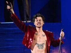 Ai fan di Harry Kinds viene offerta un’anteprima inaspettata del nuovo album del cantante mentre Fred Once more… suona un brano inedito allo present di Londra