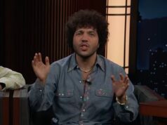 Benny Blanco difende la sua igiene personale dopo che i fan hanno implorato Selena Gomez di divorziare da lui per “piedi sporchi”