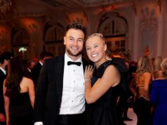 JoJo Siwa pubblica un dolce tributo al fidanzato Chris Hughes mentre celebra il loro anniversario di nove mesi