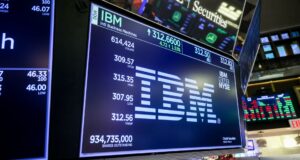 IBM è l’ultima vittima dell’intelligenza artificiale. Le azioni stanno crollando dell’11% a causa della minaccia del linguaggio di programmazione antropico