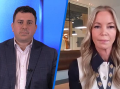 Il governatore dei Lakers Jeanie Buss parla di un anno di transizione, cube che il padre avrebbe sostenuto la vendita a Mark Walter