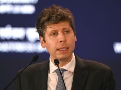 Sam Altman difende l’utilizzo delle risorse dell’intelligenza artificiale: le preoccupazioni sull’acqua sono “false” e “anche gli esseri umani usano l’energia”