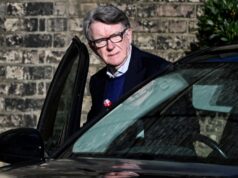 File Epstein: l’ex ambasciatore britannico negli Stati Uniti Peter Mandelson arrestato a Londra