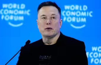 SpaceX dà priorità alla “città in auto-crescita” lunare rispetto al progetto su Marte: Musk