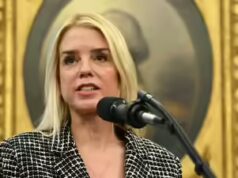 “Sbagliato, avvocato perdente”: Pam Bondi si scaglia contro i democratici nell’udienza sui file Epstein