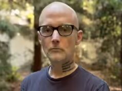 Moby affronta la controversia sugli appuntamenti con Natalie Portman