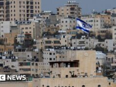 “Non siamo protetti”, cube il sindaco di Hebron mentre Israele espande il controllo della Cisgiordania