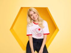 Holly Willoughby, Kate Winslet e Alex Hassell indossano le nuove magliette del Pink Nostril Day